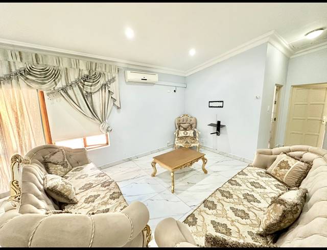 4 BEDROOM HOUSE FOR SALE IN CYCAD ESTATE